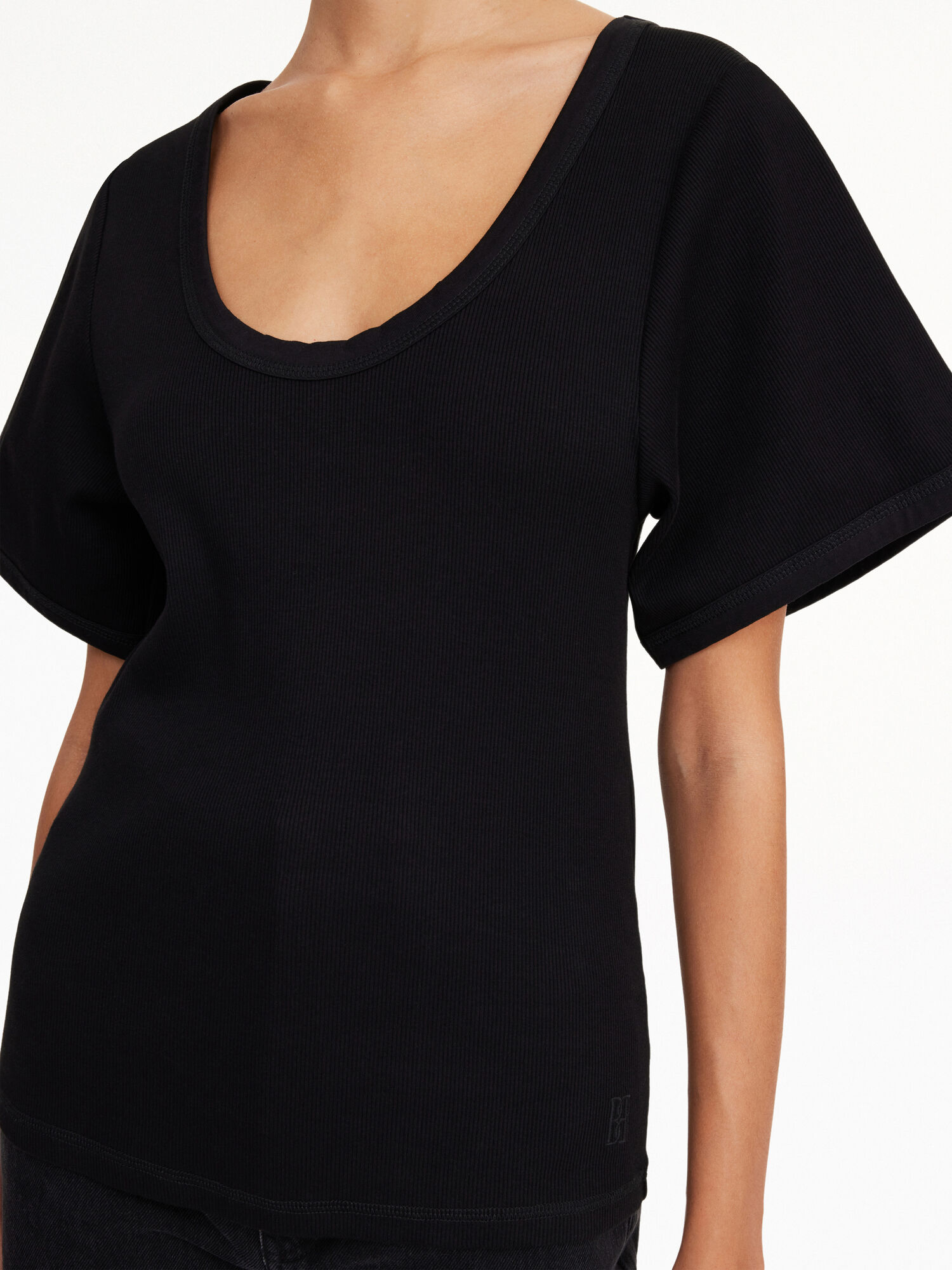 By Malene Birger Lunai T-shirt Topper Svarte | NO_BB50400