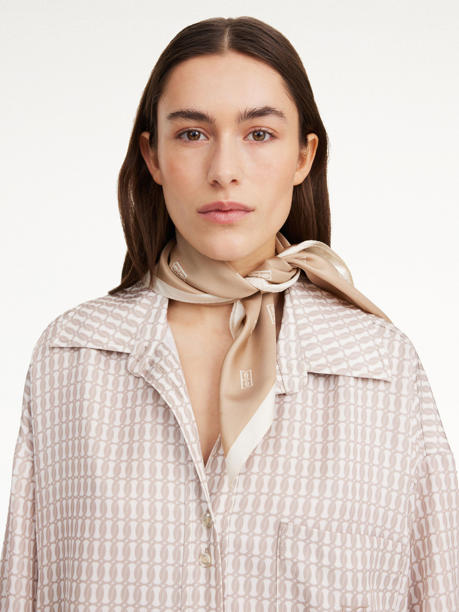 By Malene Birger Monnis Silk Skjerf Mørke | NO_BB90704