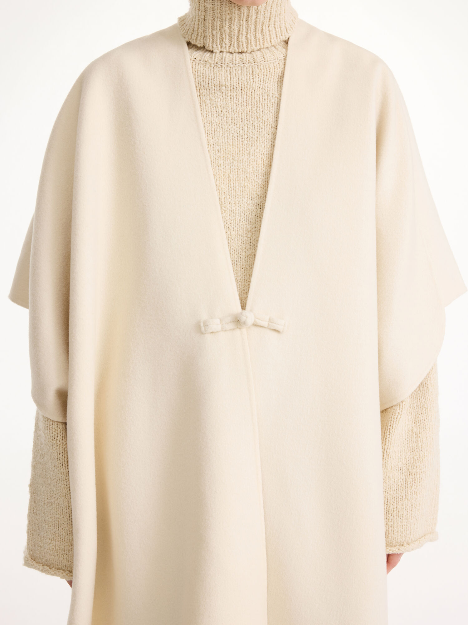 By Malene Birger Robertas Wool Cape Jakker Pearl | NO_BB99149