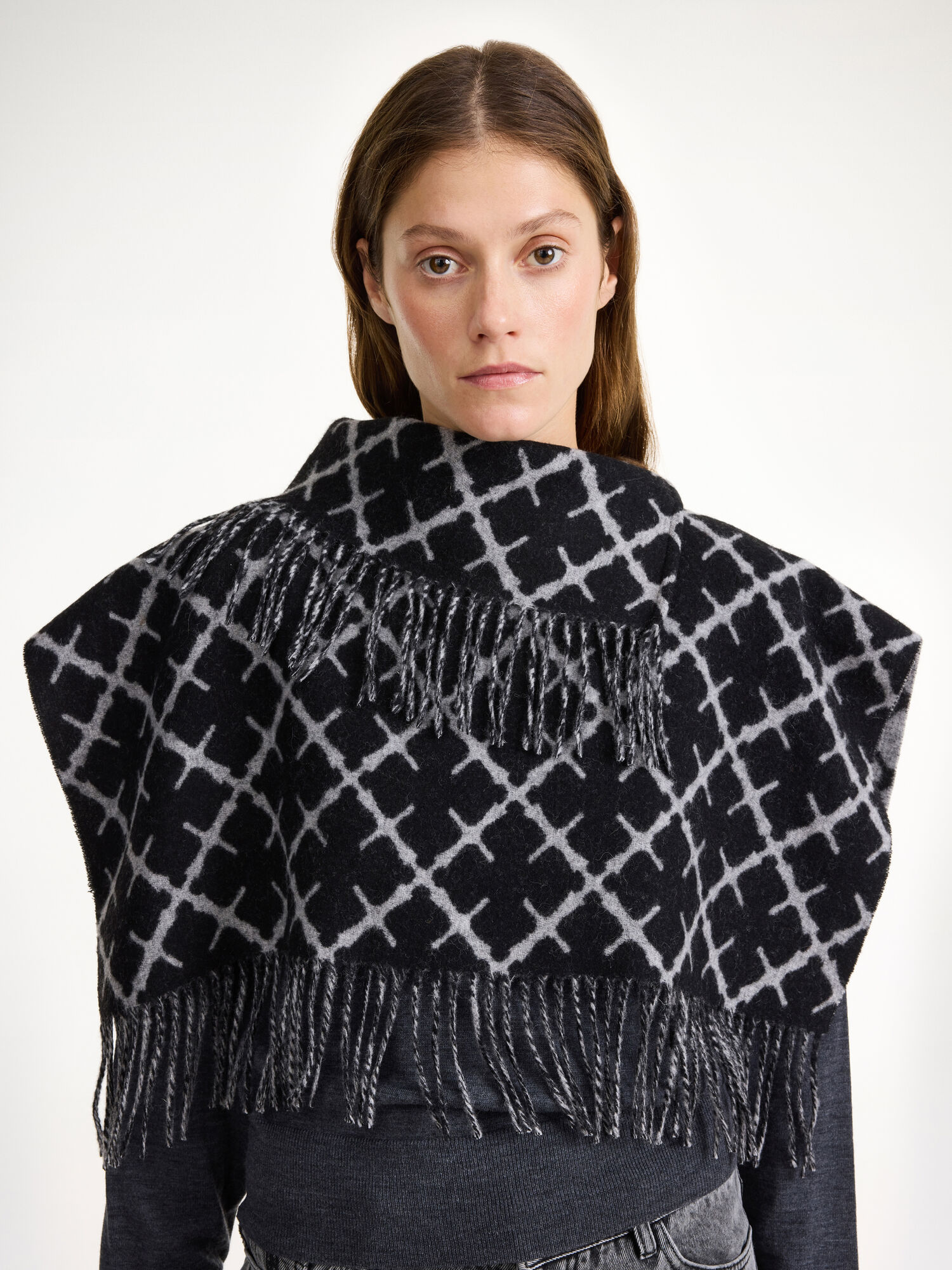 By Malene Birger Turtlos Wool Bib Skjerf Lyse Grå | NO_BB61208